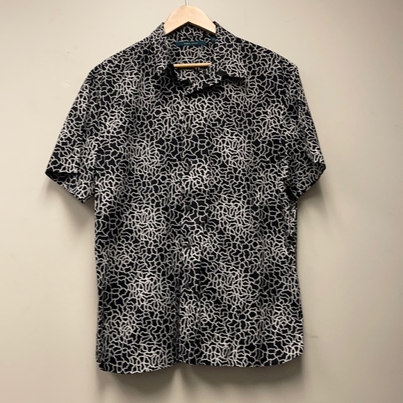 Perry Ellis Other - Perry Ellis Short Sleeve Dress shirt XL